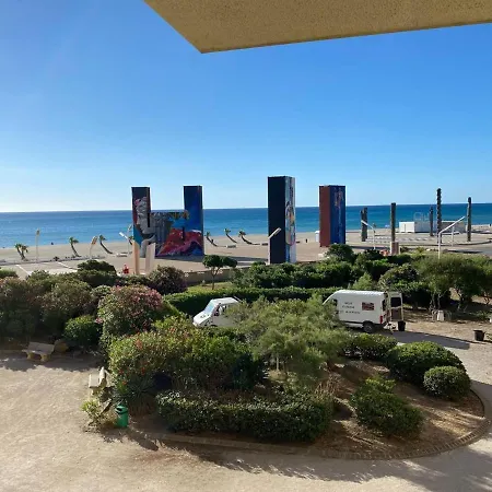 T3 Avec Terrasse, Barbecue Et Parking - 300m Des Commerces, Devant - Fr-1-81-498 Apartment